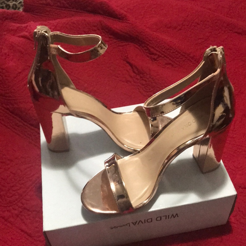 WILD DIVA ROSE GOLD CHUNKY HEELS